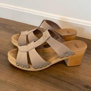 Leather Ugg clogs